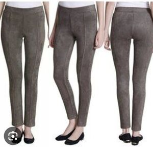 Andrew Marc Grey Taupe Skinny Pants Faux Suade NWOT Size Small